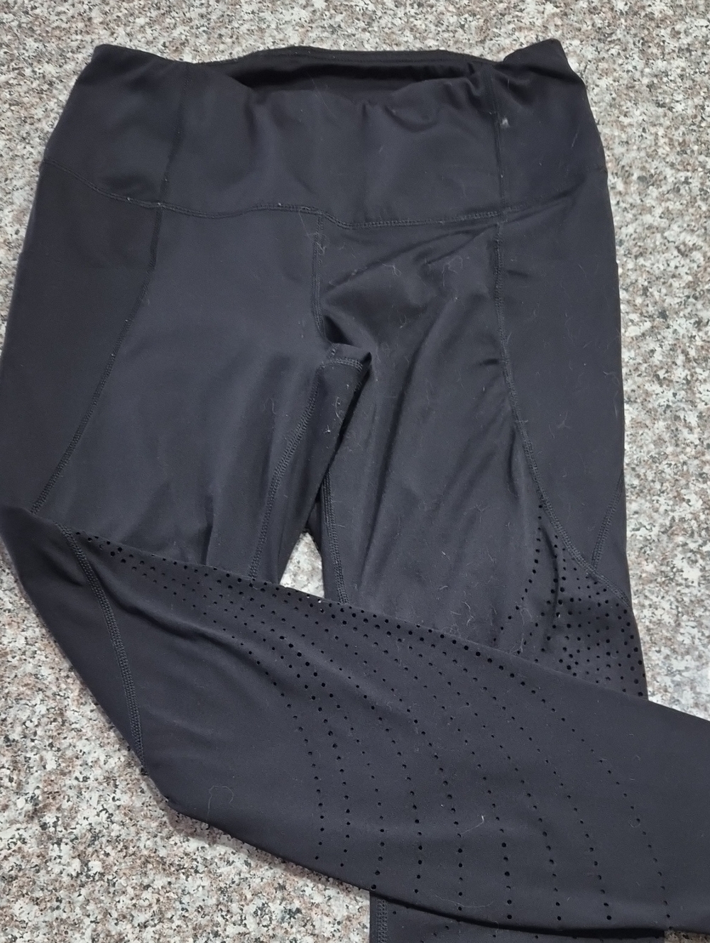 High-Waist Black Performance Leggings with Perforated Detail
